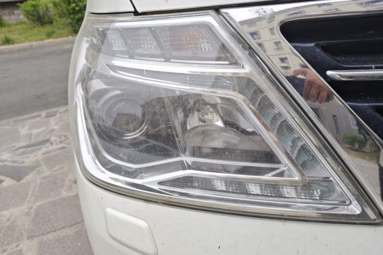 Used Nissan Patrol 2018 4.0L Flagship Model Right Front Headlight