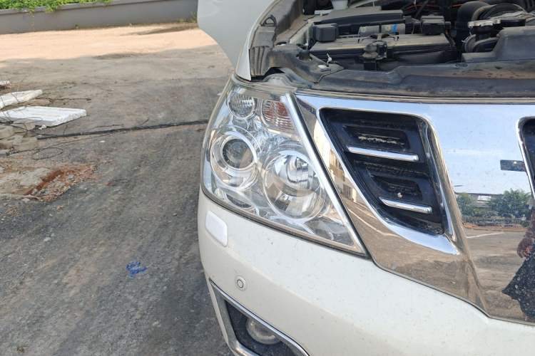 Used Nissan Patrol 2018 4.0L LinkedIn Edition Right Front Headlight