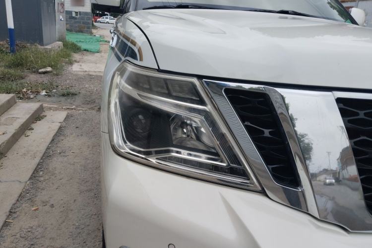 Used Nissan Patrol  Right Front Headlight