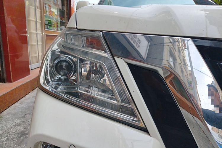 Used Nissan Patrol 2018 4.0L LinkedIn Edition Right Front Headlight