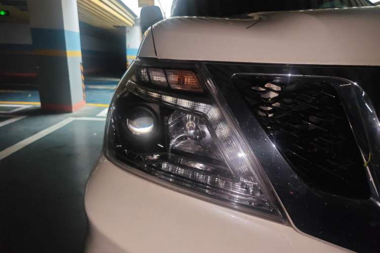 Used Nissan Patrol 2018 4.0L LinkedIn Edition Right Front Headlight