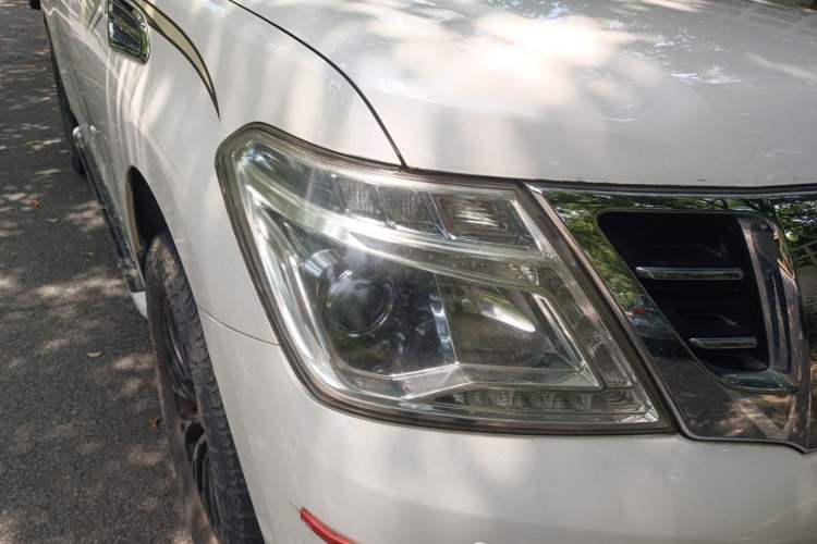 Used Nissan Patrol  Right Front Headlight
