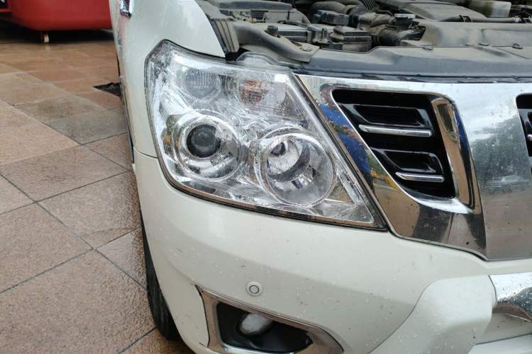 Used Nissan Patrol  Right Front Headlight