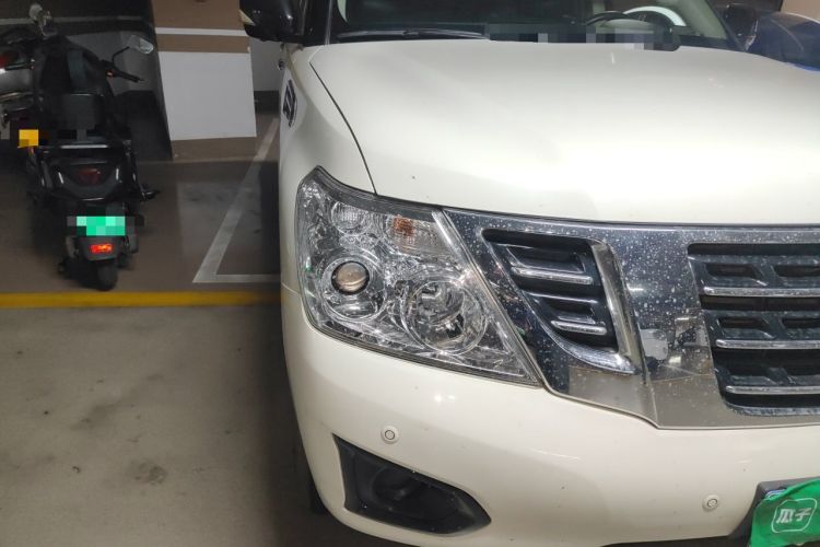 Used Nissan Patrol  Right Front Headlight