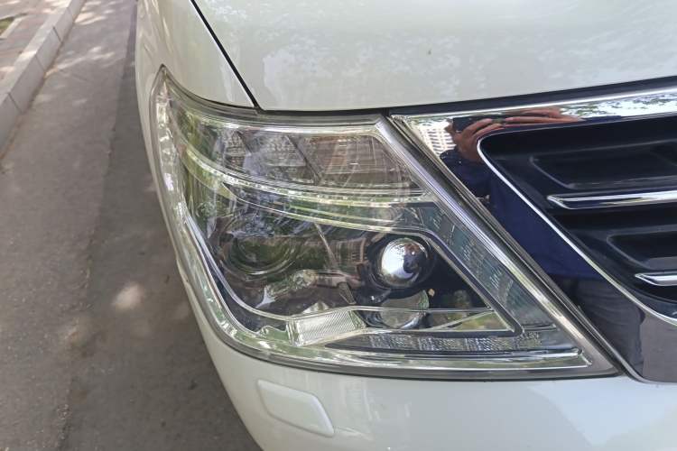 Used Nissan Patrol 2018 5.6L Standard Version Right Front Headlight