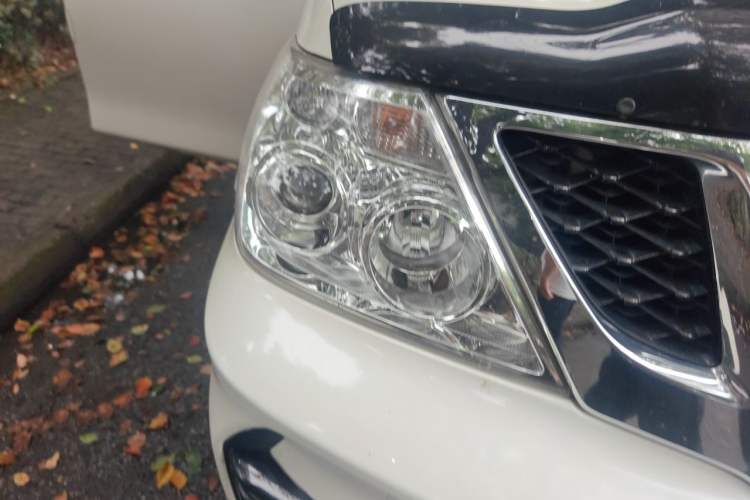 Used Nissan Patrol  Right Front Headlight