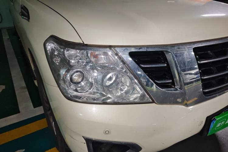 Used Nissan Patrol 2018 4.0L Automatic 7-Seater Middle East Version Right Front Headlight