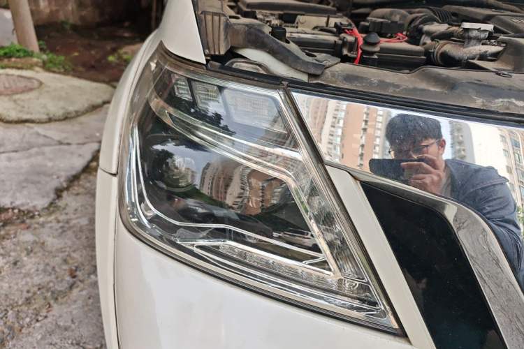 Used Nissan Patrol 2018 4.0L LinkedIn Edition Right Front Headlight