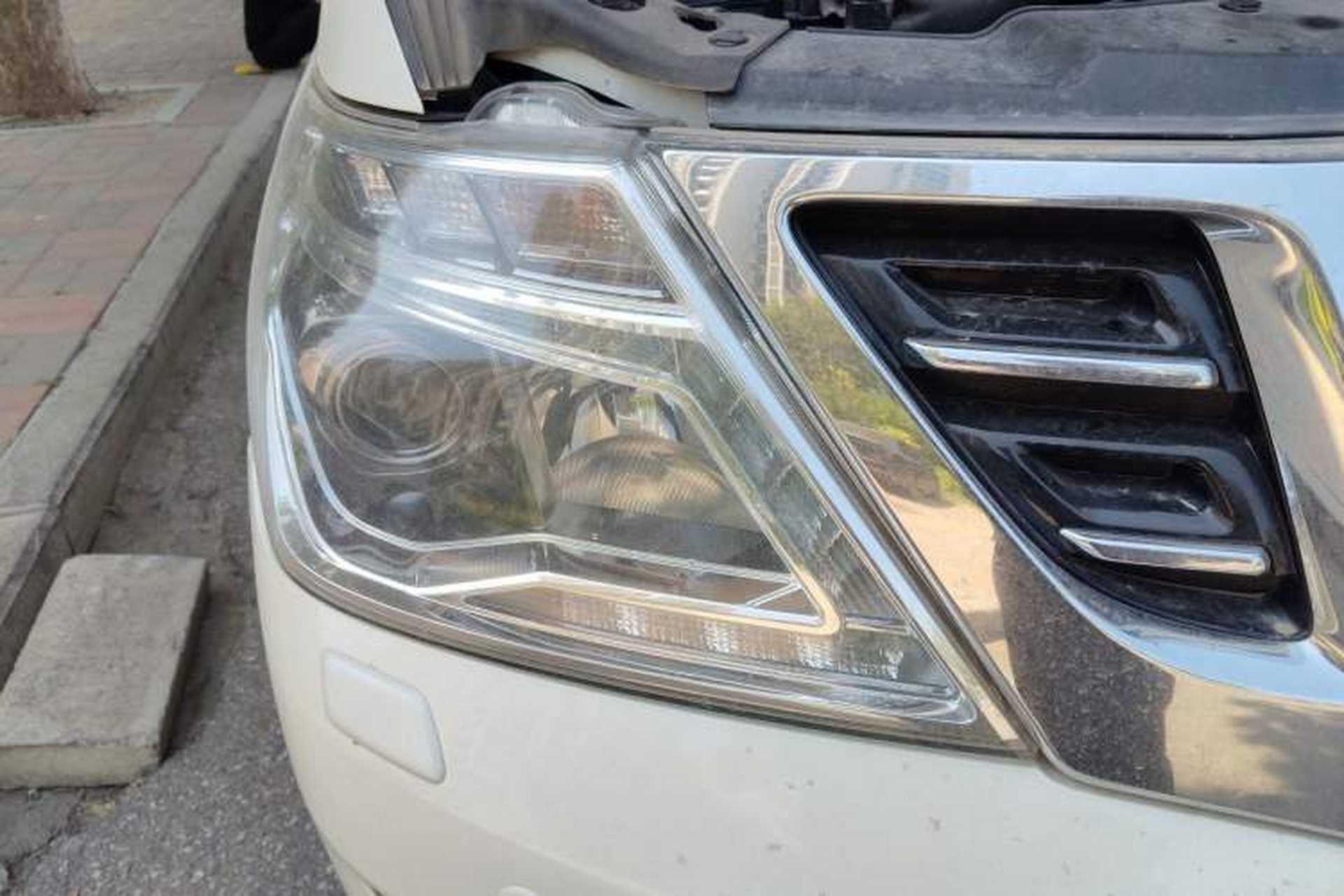 Used Nissan Patrol  Right Front Headlight