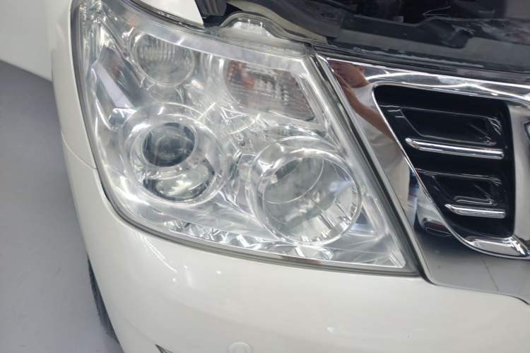 Used Nissan Patrol 2018 Y62 4.0 XE Middle East Right Front Headlight