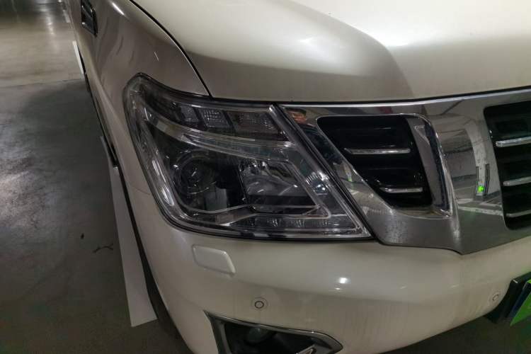 Used Nissan Patrol 2018 4.0L LinkedIn Edition Right Front Headlight