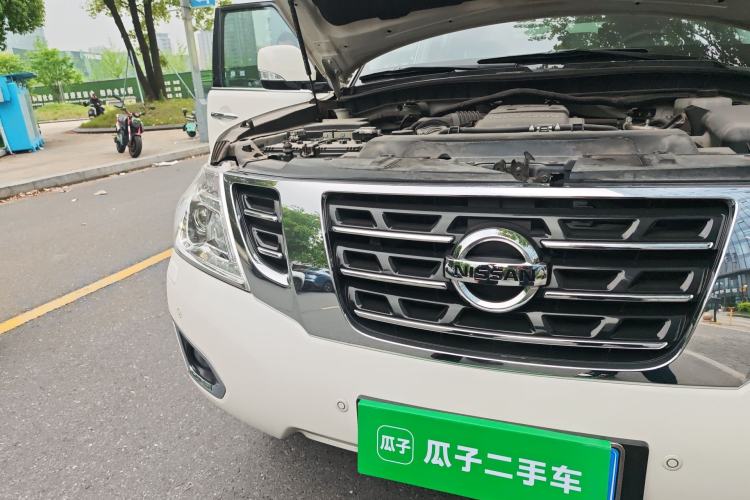 Used Nissan Patrol 2018 4.0L Flagship Model Right Front Headlight