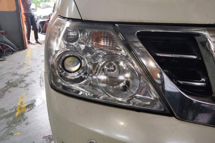 Used Nissan Patrol 2018 4.0L LinkedIn Edition Right Front Headlight