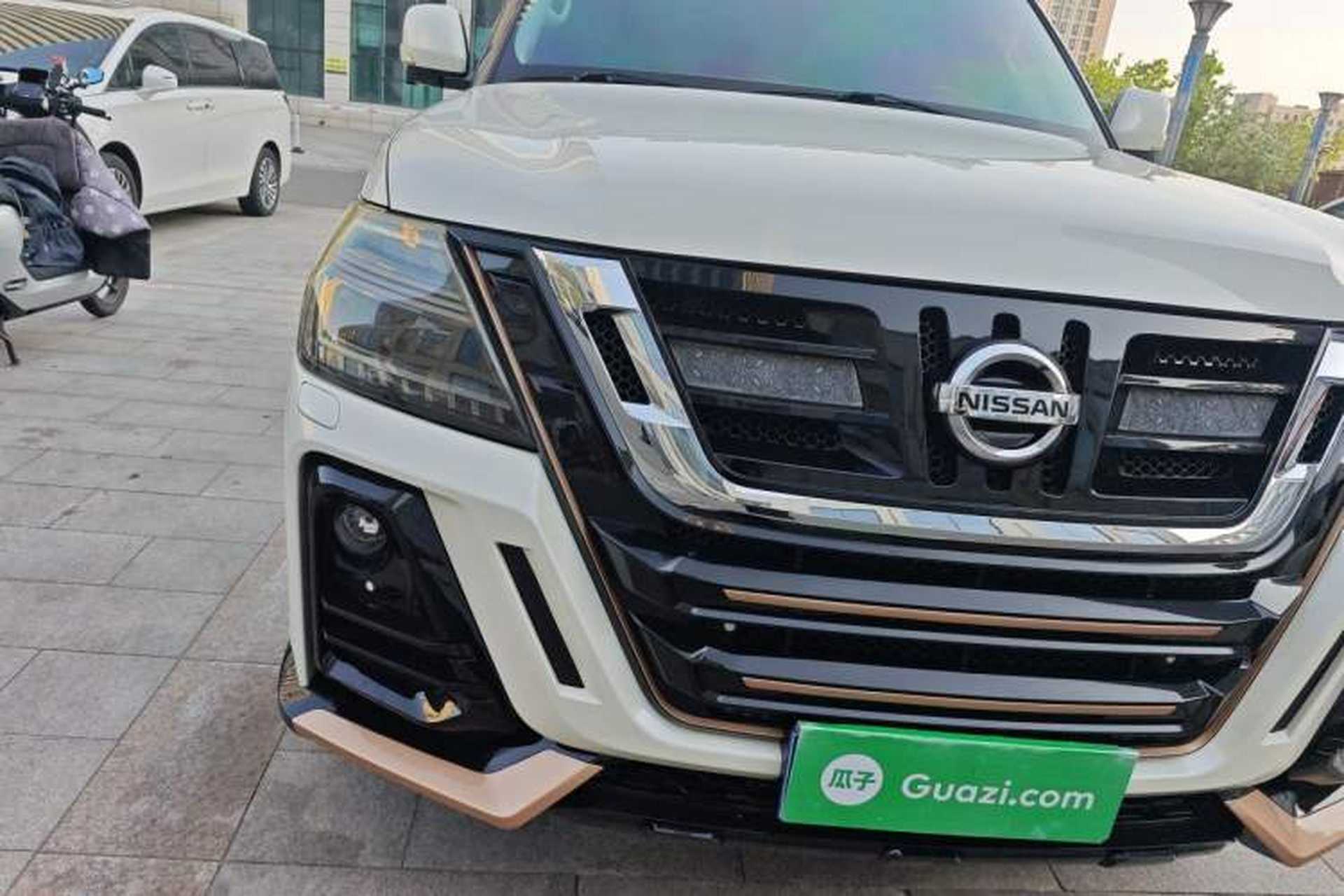 Used Nissan Patrol  Right Front Headlight