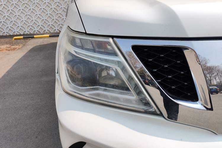 Used Nissan Patrol 2018 4.0L LinkedIn Edition Right Front Headlight