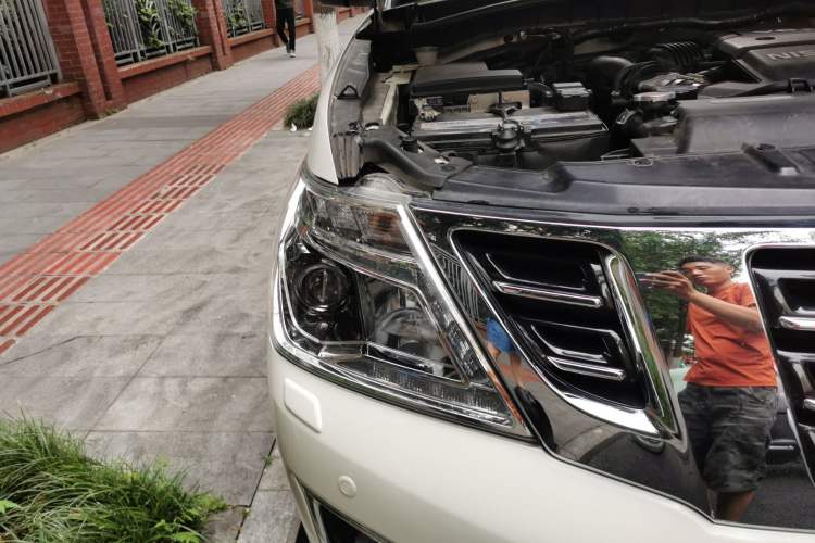 Used Nissan Patrol 2018 4.0L LinkedIn Edition Right Front Headlight