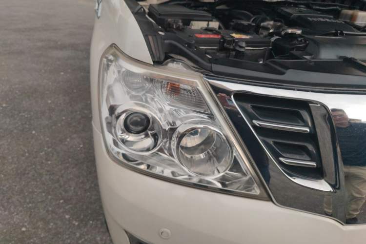 Used Nissan Patrol 2018 4.0L LinkedIn Edition Right Front Headlight
