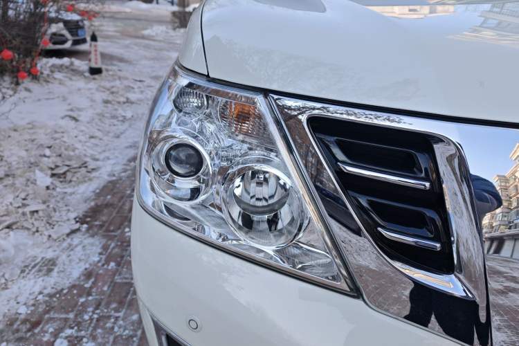 Used Nissan Patrol 2018 4.0L LinkedIn Edition Right Front Headlight