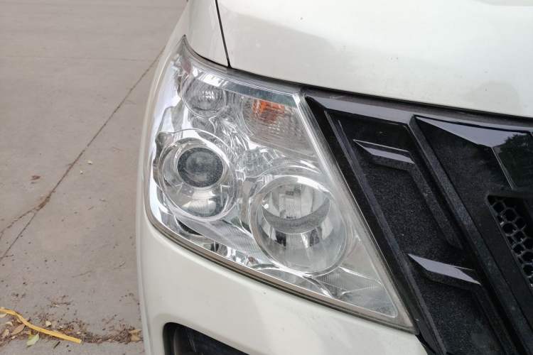 Used Nissan Patrol 2018 4.0L LinkedIn Edition Right Front Headlight