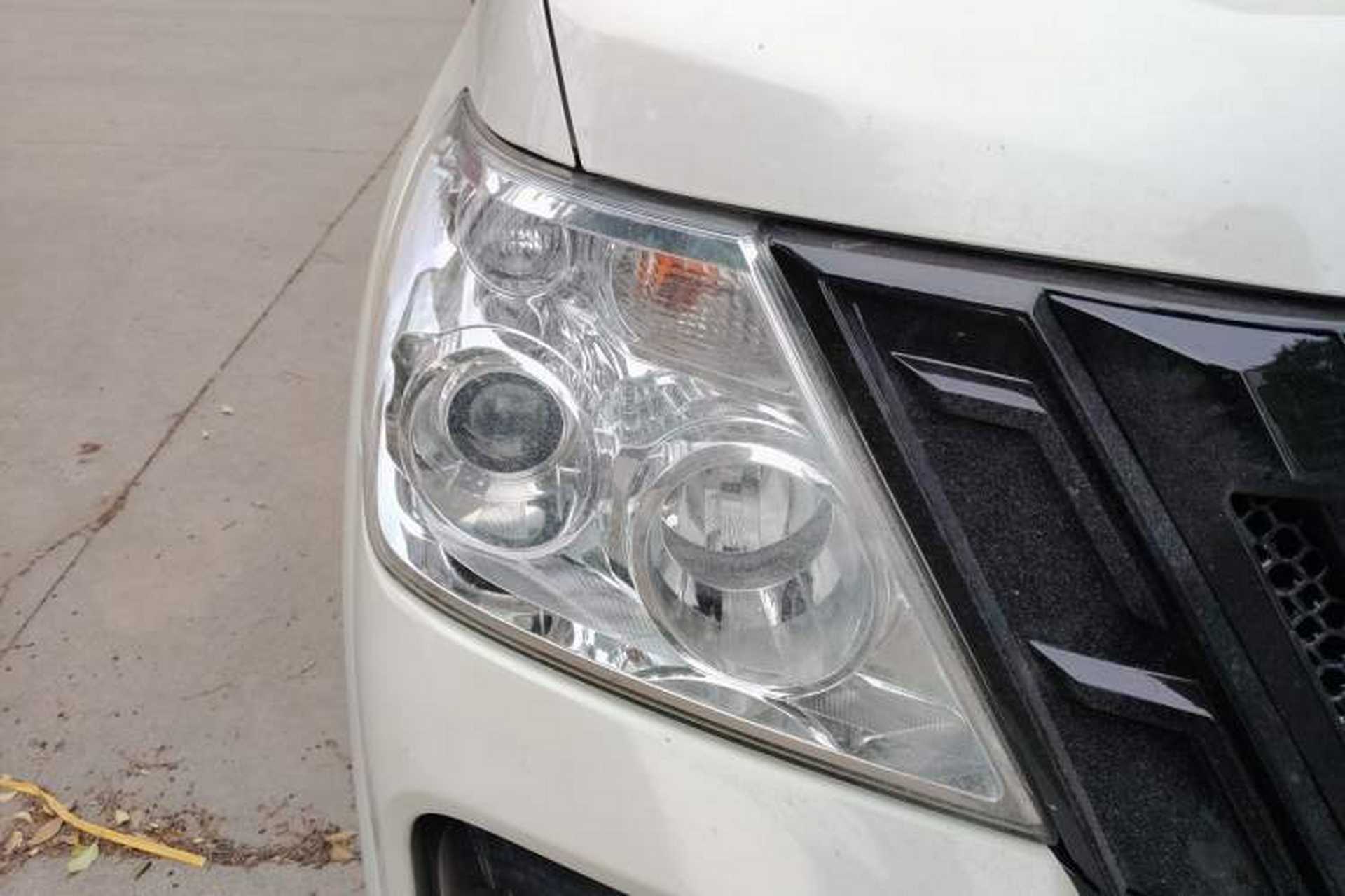 Used Nissan Patrol 2018 4.0L LinkedIn Edition Right Front Headlight