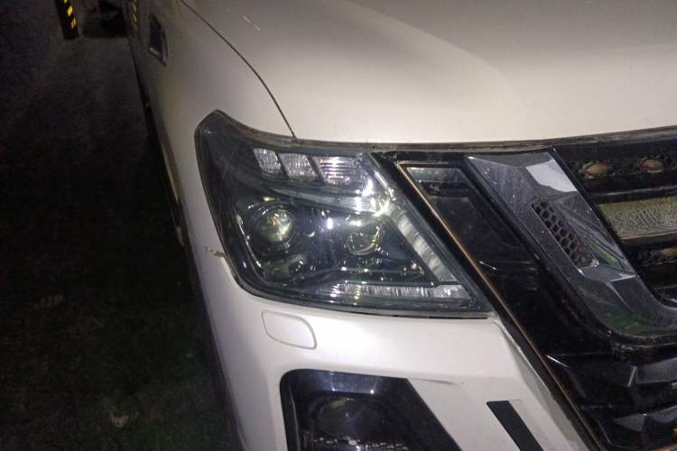 Used Nissan Patrol 2018 4.0L LinkedIn Edition Right Front Headlight