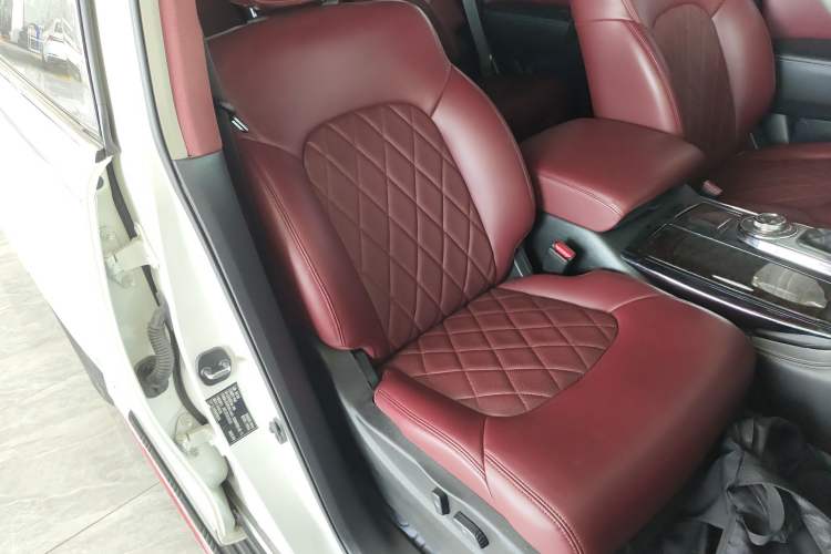 Used Nissan Patrol 2018 4.0L Automatic 7-Seater Middle East Version Right Front Seat