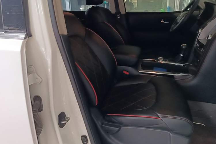 Used Nissan Patrol 2018 Y62 4.0 XE Middle East Right Front Seat