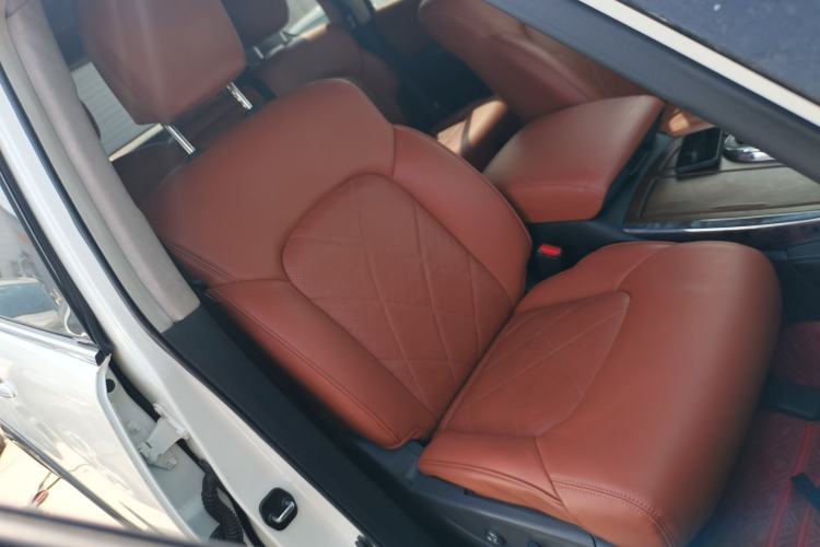 Used Nissan Patrol 2018 4.0L Automatic 7-Seater Middle East Version Right Front Seat
