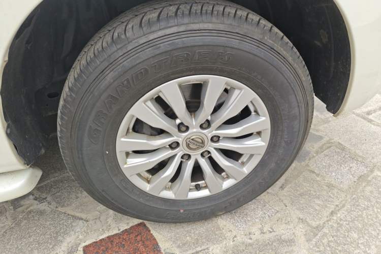 Used Nissan Patrol 2018 4.0L Flagship Model Right Front Wheel Hub