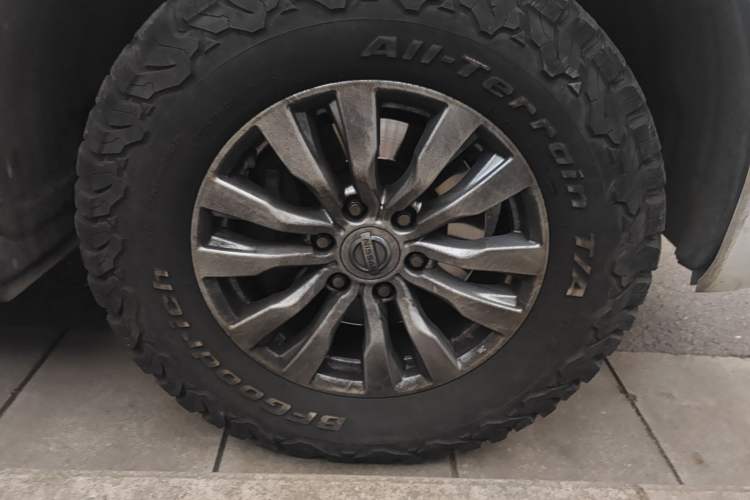 Used Nissan Patrol 2018 4.0L Automatic 7-Seater Middle East Version Right Front Wheel Hub