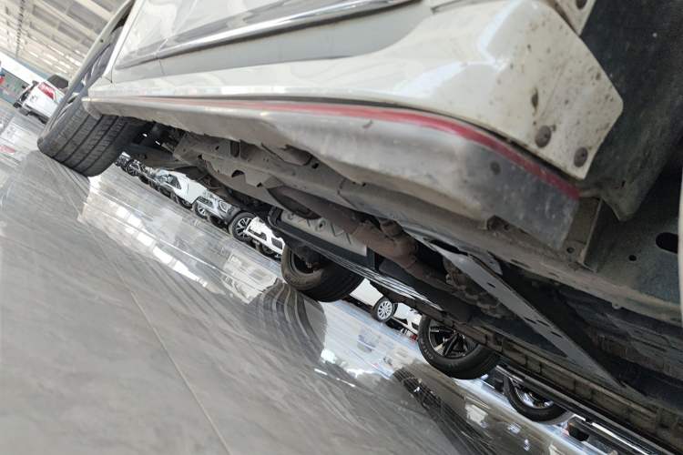 Used Nissan Patrol 2018 4.0L Automatic 7-Seater Middle East Version Right Side Sill