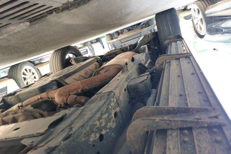 Used Nissan Patrol 2018 4.0L Automatic 7-Seater Middle East Version Right Side Sill