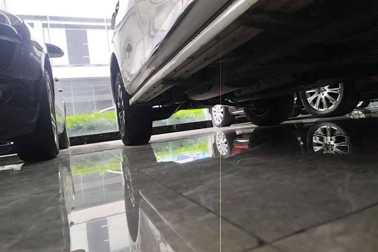 Used Nissan Patrol 2018 4.0L Automatic 7-Seater Middle East Version Right Side Sill
