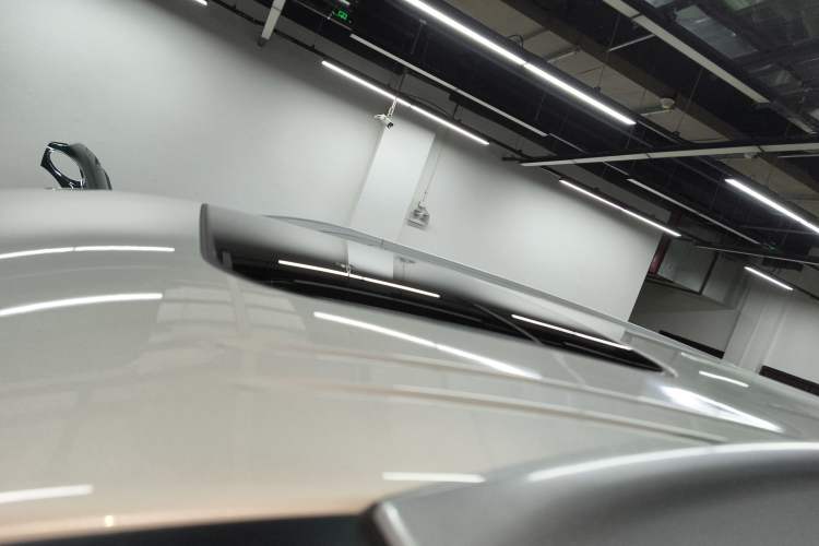 Used Nissan Patrol 2018 4.0L SE Middle East Version Roof
