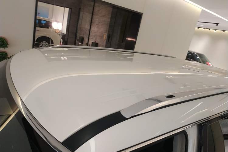 Used Nissan Patrol 2018 4.0L Automatic 7-Seater Middle East Version Roof