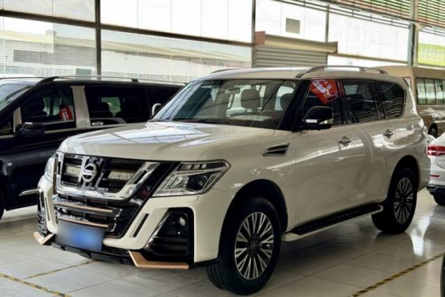 Used Nissan Patrol 2018 4.0L LinkedIn Edition