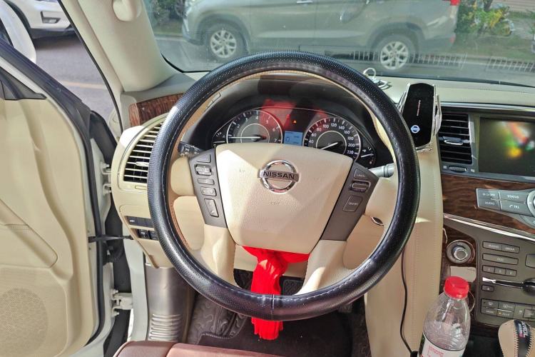 Used Nissan Patrol 2018 4.0L SE Middle East Version Steering Wheel