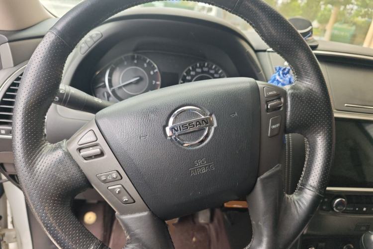 Used Nissan Patrol 2018 4.0L LinkedIn Edition Steering Wheel