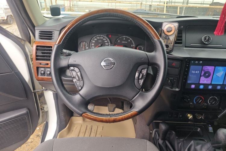 Used Nissan Patrol  Steering Wheel