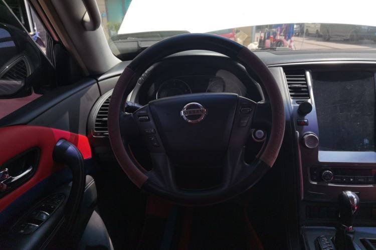 Used Nissan Patrol 2018 4.0L LinkedIn Edition Steering Wheel