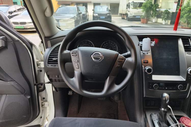 Used Nissan Patrol  Steering Wheel