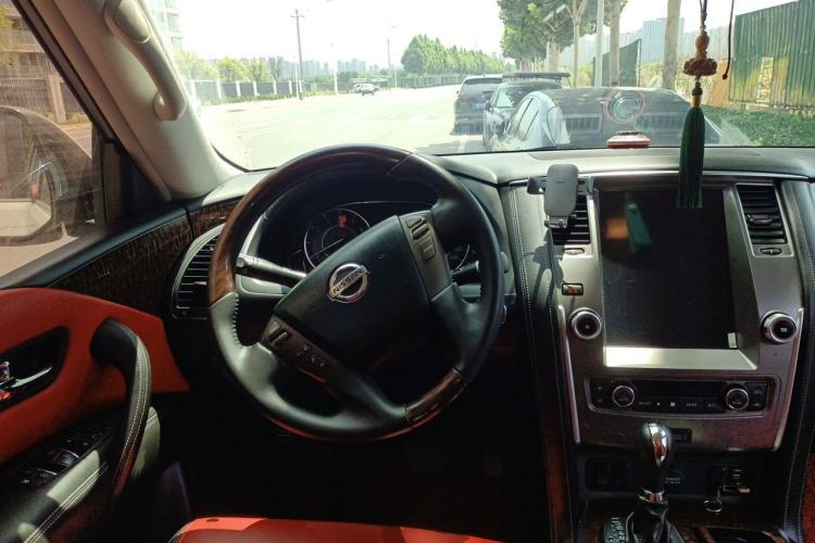 Used Nissan Patrol 2018 4.0L Automatic 7-Seater Middle East Version Steering Wheel