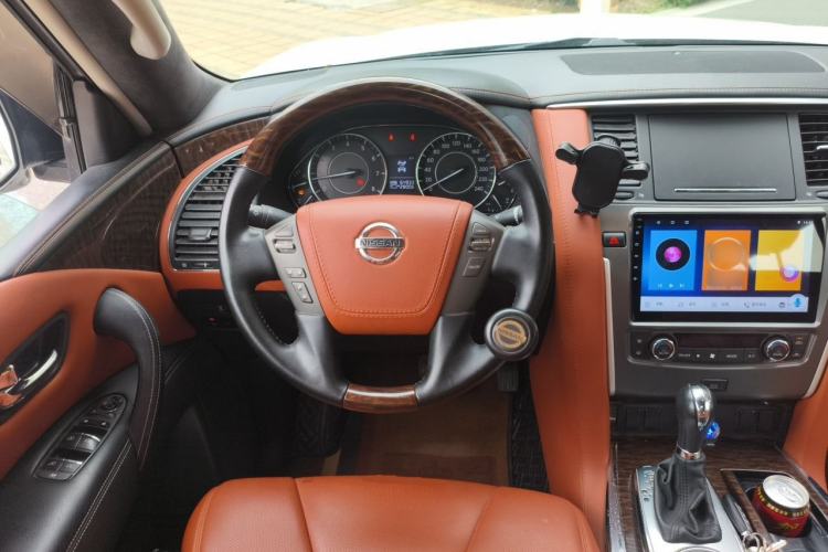 Used Nissan Patrol 2018 4.0L LinkedIn Edition Steering Wheel