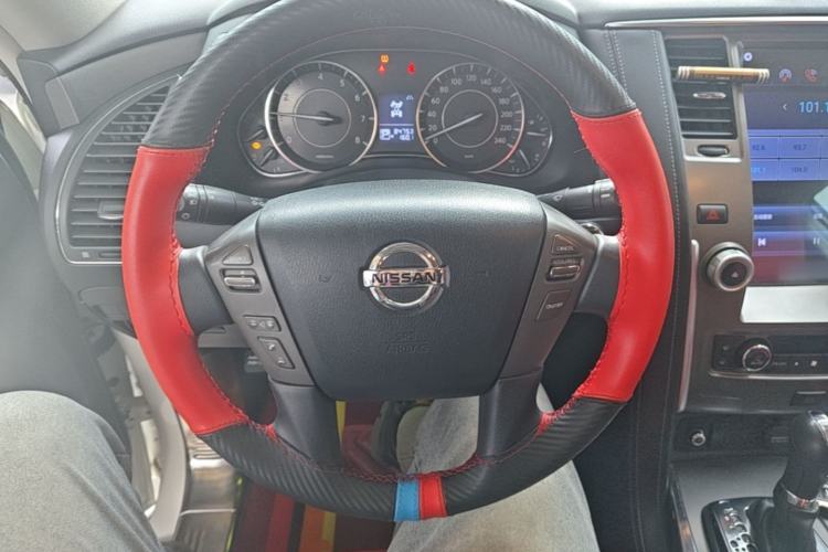 Used Nissan Patrol 2018 4.0L LinkedIn Edition Steering Wheel