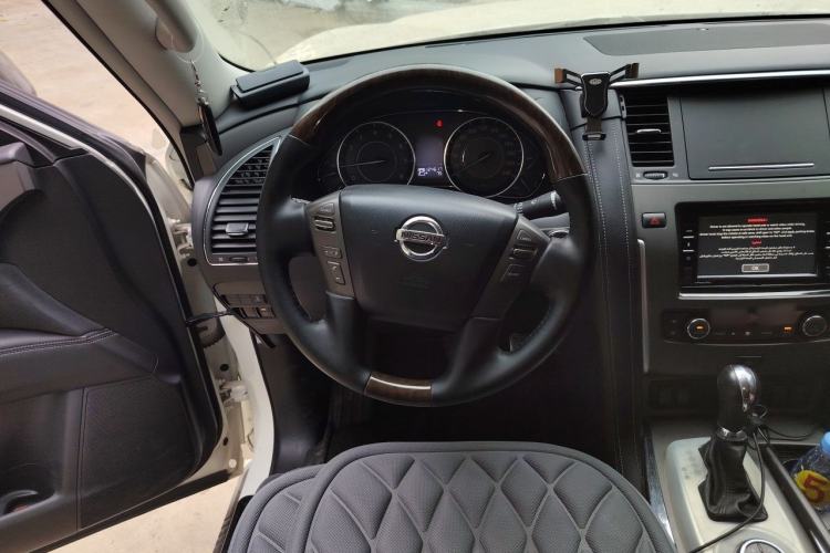 Used Nissan Patrol 2018 4.0L Automatic 7-Seater Middle East Version Steering Wheel