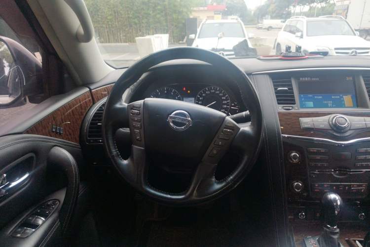 Used Nissan Patrol 2018 5.6L Standard Version Steering Wheel