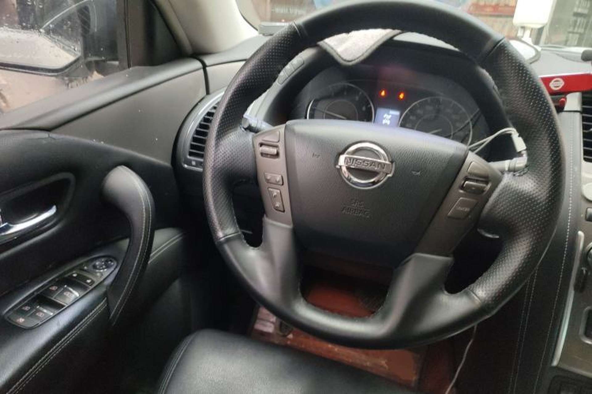 Used Nissan Patrol  Steering Wheel