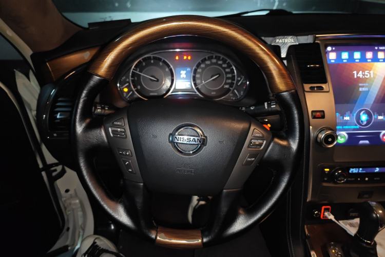 Used Nissan Patrol 2018 4.0L LinkedIn Edition Steering Wheel