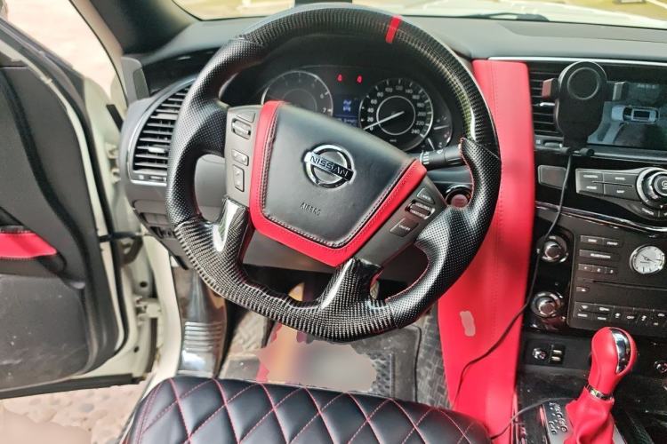 Used Nissan Patrol 2018 4.0L LinkedIn Edition Steering Wheel