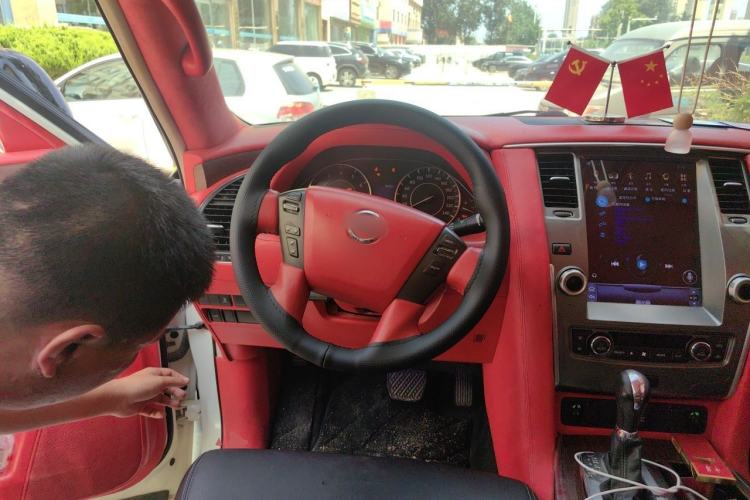 Used Nissan Patrol 2018 4.0L LinkedIn Edition Steering Wheel